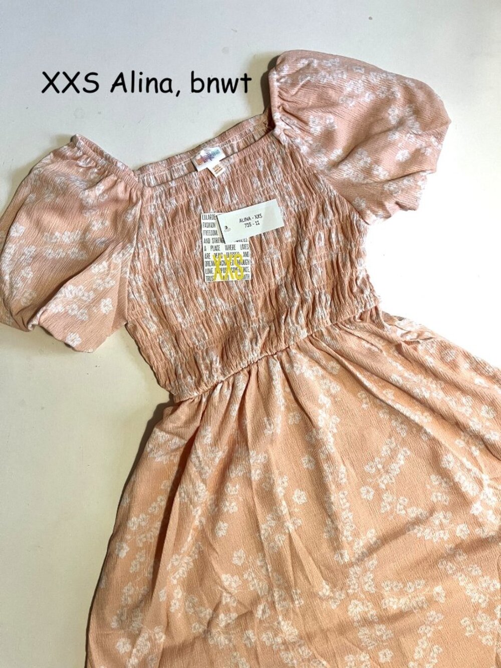 XXS Lularoe Alina balloon sleeved smocked dress, peach with white flowers